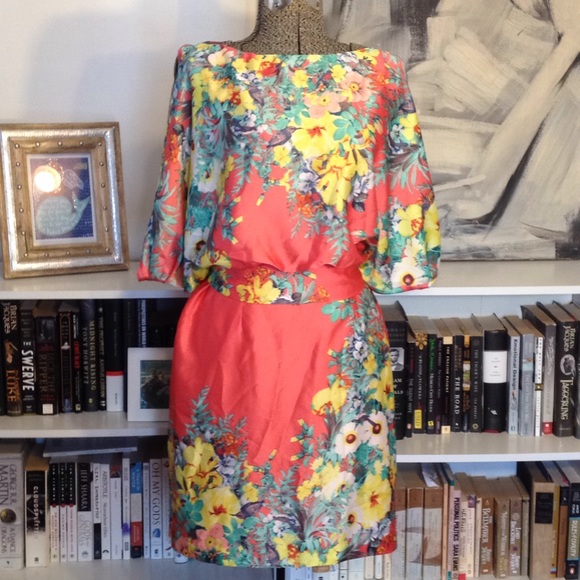 Bisou Bisou Dresses & Skirts - 👛CCO SALE👛 Floral Bisou Bisou Dress